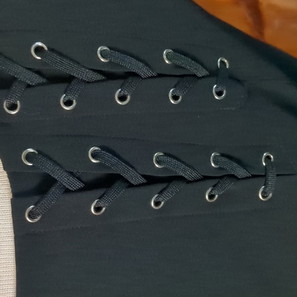 BIANCA NYGÅRD* Black career formal dress cap sleeve corseting detail zip back - Picture 5 of 13